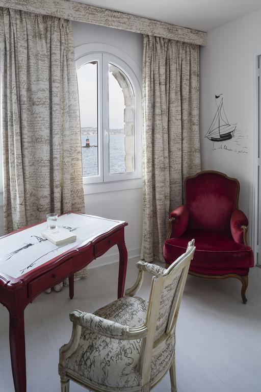 Hotel Delos - Ile De Bendor Bandol Kamer foto